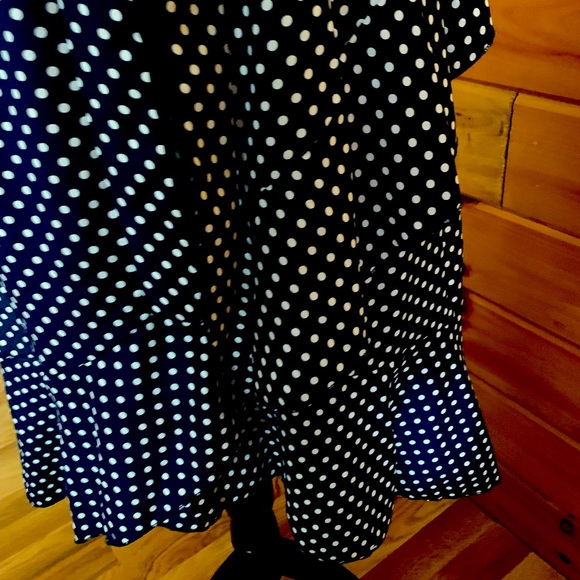 NWOT Navy and White Polka Dot High Low Midi Dress Size Med. - Picture 4 of 8